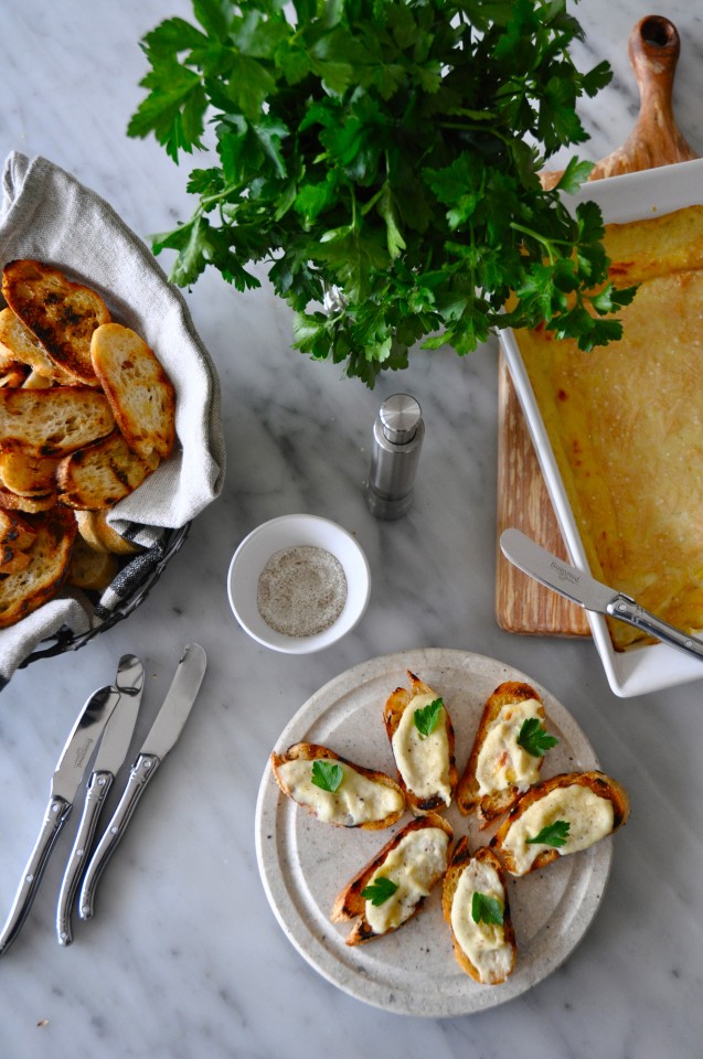 Brandade de Morue au Gratin with Garlic Toasts