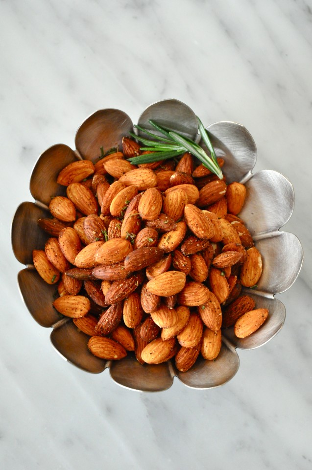 Spicy Almonds with Rosemary